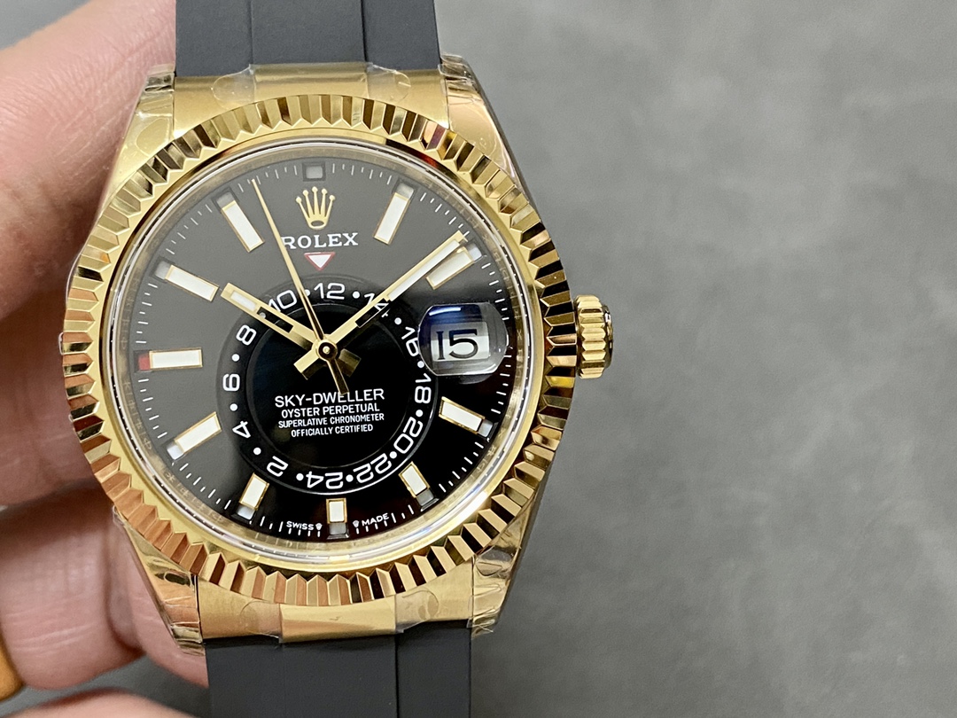 Rolex Sky Dweller m336238 0002 Yellow Gold Black Dial 42mm Mens Replica Watch